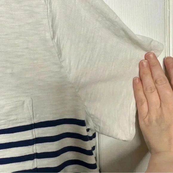 Old Navy T-Shirt White / Blue Stripes Size Large - Picture 3 of 16
